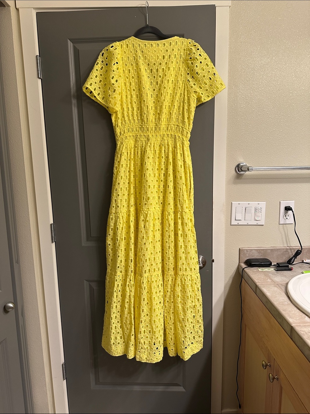 Sunshine Eyelet Maxi Dress with V-Neck - Picture 2 of 4